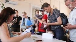 Минтруд Ставрополья предложил воссоединить семьи сестёр-близняшек из Донецкой области