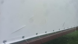 Вандалы повредили экран для просмотра фильмов в городском парке на Ставрополье