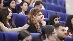 Губернатор Владимиров поздравил молодёжь Ставрополья с праздником 