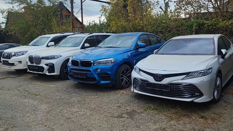 Пять иномарок экс-начальника ставропольской ГИБДД продадут на аукционе