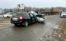 Две машины столкнулись лоб в лоб в Шпаковском округе