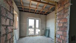 Строительная готовность нового корпуса онкодиспансера в Ставрополе достигает 50%