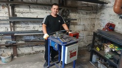 Житель Михайловска развивает бизнес по художественной ковке благодаря соцконтракту