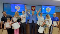Глава Шпаковского округа поздравил земляков-боксёров с победами
