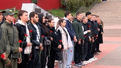 Торжественная акция для будущих призывников прошла у мемориала в Михайловске