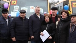 Почти 30 территорий Ставрополья получили новые школьные автобусы