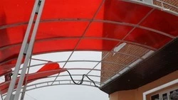 Крыши более 10 домов восстановили после ураганного ветра в Ставрополе