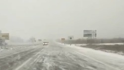 Трассы Шпаковского округа заметает снегом