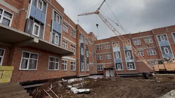 Строительная готовность поликлинического подразделения в Михайловске достигает 33%