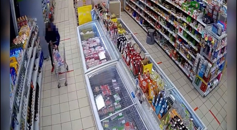 На ставропольца завели шесть уголовных дел за кражи продуктов в магазинах
